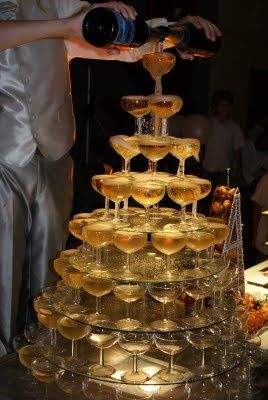 Champagne Tower Roaring 20s Birthday Party, Roaring 20s Birthday, Mafia Party, Champagne Fountain, Gatsby Birthday Party, Gatsby Party Decorations, Gatsby Themed Party, Gatsby Theme, Black Tie Party