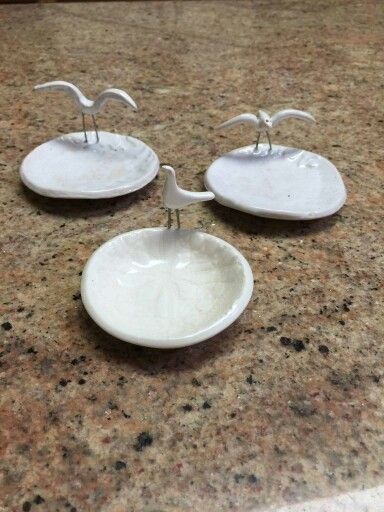 Seagulls on nichrome wire Nichrome Wire Ceramics, Easter Clay, Nichrome Wire, Clay Sculpting, Ceramic Gifts, Sculpting Clay, Pottery Plates, Pottery Ideas, Clay Creations