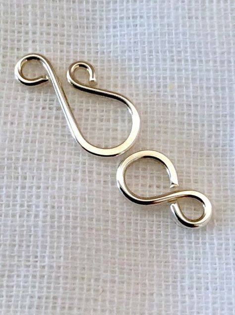 Elegant Metal Jewelry With Hook Closure, Wire Clasps For Bracelets, Clasps For Jewelry Wire, Metal Chain Link Jewelry With Lobster Clasp, Adjustable Chain Link Jewelry With Lobster Clasp, Etsy Jewelry Handmade, Wire Wrap Jewelry Designs, Hook And Eye, Bijoux Fil Aluminium