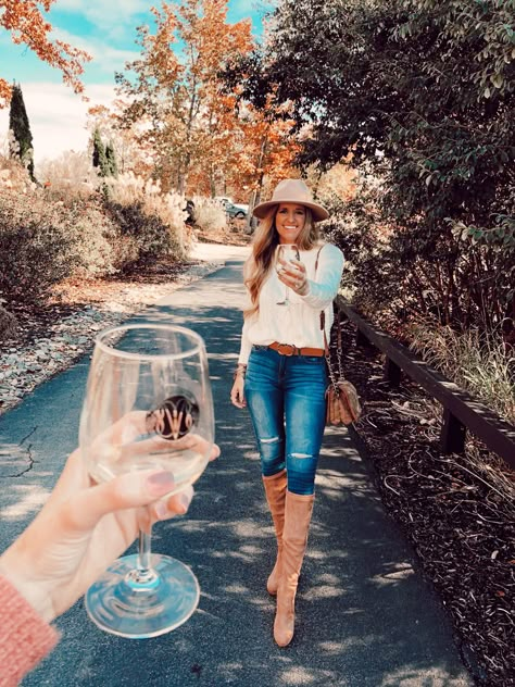 Winery Outfit #winery #fashion #fallfashion Couples Wine Tasting Outfits, Wine Tasting Photo Poses, Wine Tasting Photoshoot, Fall Winery Outfits 2022, Wine Tasting Winter Outfit, Outfits For A Winery, Outfit For Winery Wine Tasting, Vineyards Outfits, Wine Tour Outfit Winter