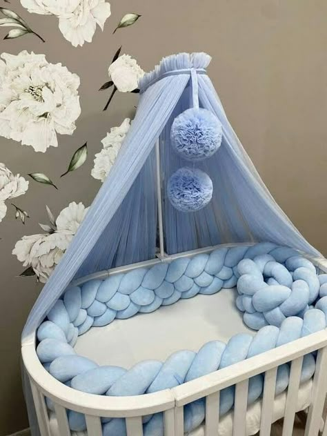 Vom Avea Un Copil, Girls Bed Canopy, Nursery Canopy, Kids Canopy, Baby Room Organization, Baby Boy Cribs, Crib Canopy, Nursery Room Design