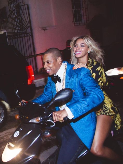 Beyoncé and Jay Z: party central- ellemag Bey And Jay, Beyonce 2013, Beyoncé And Jay Z, Queen Bee Beyonce, Beyonce Style, Carter Family, The Carter, Beyoncé Giselle Knowles-carter, Beyonce And Jay Z