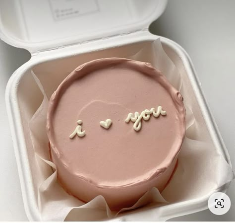 Valentines cake Easy Valentine Cake Ideas, Minimalist Cakes, Cake For Boyfriend, Bento Cakes, Mini Torte, Tiny Cakes, Simple Cake Designs, Mini Cakes Birthday, Bento Cake