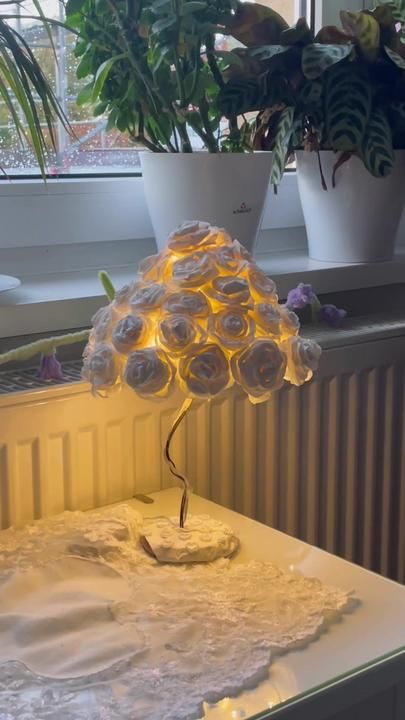 Derya on TikTok Cloud Lamp Diy, Diy Cloud Light, Rose Night, Cute Lamp, Tissue Paper Art, Tissue Paper Crafts, Cloud Decoration, Cloud Lamp, Easy Diy Room Decor