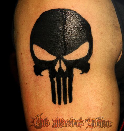 Punisher Skull on my right shoulder, pretty much exactly like this. Punisher Skull Tattoo, Punisher Tattoo, Punisher Cosplay, Punisher Art, Tattoo Chest, Military Tattoos, Tattoo Pictures, Joker Tattoo, Punisher Skull