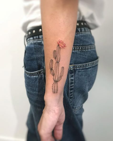 Ink Ideas Tattoo, Delicate Cactus Tattoo, Simple Cactus Tattoo Outline, Cactus Tatoos, Cacti Nails, Cacti Tattoos, Bohemian Tattoo Ideas, Rustic Tattoos For Women, Cactus Tattoo Ideas