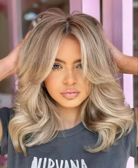 Sumer Style, Blonde Hair Inspiration, Blonde Hair Looks, Hair Color And Cut, Hair Inspiration Color, Hair Colours, Curtain Bangs, Great Hair, Blonde Hair Color