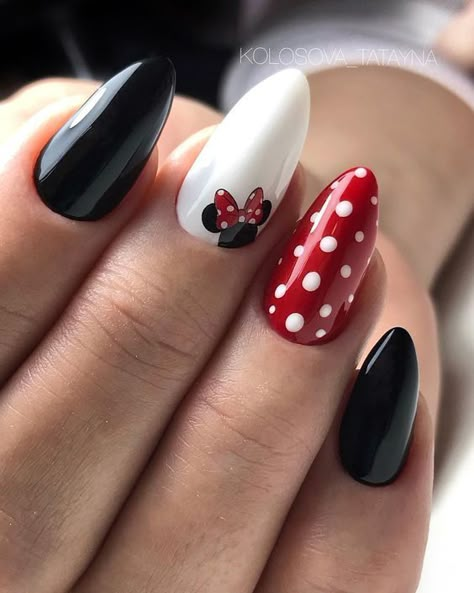 Simple Disney Nails, Disneyland Nails, Disney Nail Designs, Mickey Mouse Nails, Disney Inspired Nails, Disney Acrylic Nails, Minnie Mouse Nails, Mickey Nails, Kutek Disney