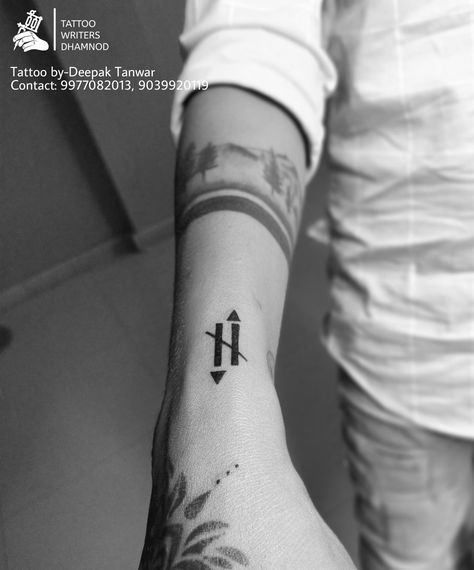 https://www.instagram.com/p/CcBIv5KvfVt/?igshid=YmMyMTA2M2Y= The Past Does Not Equal The Future, Past And Future Tattoo, Change Over Time Tattoo, Congruence Tattoo, Mind Over Matter Tattoo Symbol, Respect The Past Create The Future Tattoo, Past Present Future Tattoo, Equality Tattoo, Cool Meaningful Tattoos