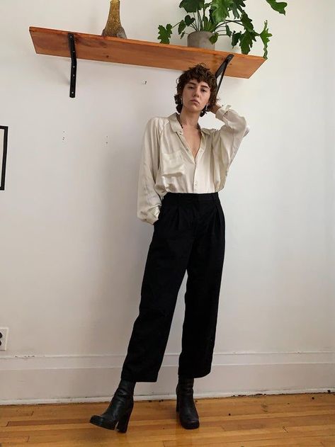 New Years Outfit Masc, Androgynous Femme Fashion, Gay Formal Outfit, Androgynous Formal Outfits, Fancy Masc Outfits, Androgynous Summer Fashion, Queer Masc Fashion, Masc Femme Outfits, Masc Prom Outfit