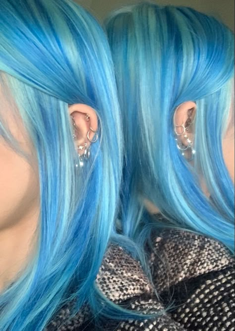 Colored Hair For Light Skin, Mixed Purple Hair, Light Blue And Black Hair, Pink Under Hair, Vibrant Blue Hair, Highlight Hair, Tips Hair, Turquoise Hair, Physical Appearance