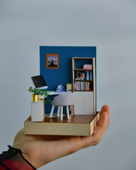 Diy Miniature Room, Mini Room Diy, Mini Paper House, Architecture For Beginners, Miniature Gift Ideas, 3d Frame Ideas, Mini House Craft, Mini Room Ideas, Miniature House Diy