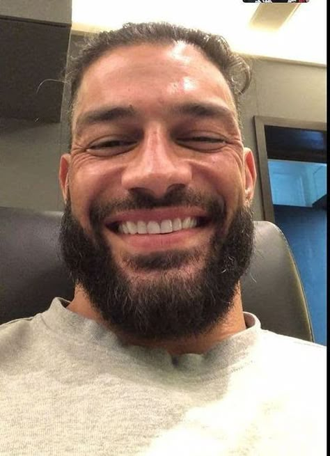 Roman Reigns Selfie, Roman Reigns Workout, Roman Range, Max Theriot, Roman Reighns, Roman Reigns Family, Roman Reigns Smile, Roman Ring, Roman Reigns Shirtless