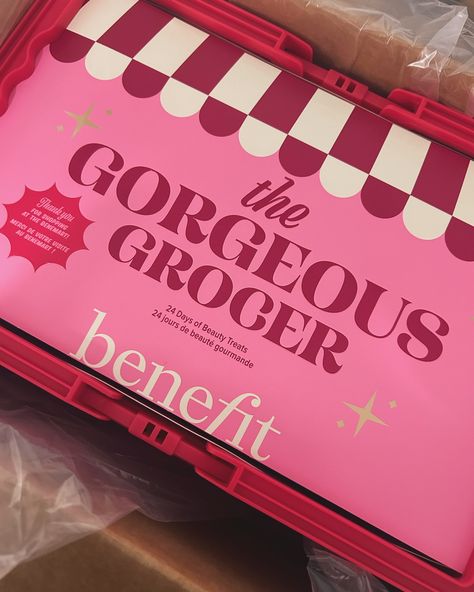 Hop in we’re going shopping 🛍️ ✨🛒 Guess what popped up at my door? The new @benefitcosmetics Gorgeous Grocer ✨💗  Limited Holiday 24 day advent calendar full of benefit cosmetics goodies!   This grocer has 24 mysterious items for you to unveil each day, each box is curated with these cute grocery store food designs on the outside of the box.   Are you hopping in and going shopping to pick up yours? 🤭💗 @benefitclubpinkus  #holidaybeautysets #beautyfinds #benefitclubpink #benefit #adventcalend... Benefit Advent Calendar, Cute Grocery Store, Grocery Store Food, Beauty Treats, Going Shopping, Store Food, Make Up Time, Birthday Wishlist, Benefit Cosmetics