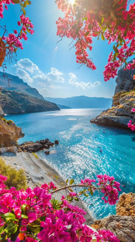 Beautiful places in the Mediterranean Sea Spain Mediterranean Coast, The Mediterranean Sea, Water Nature Aesthetic, Mediterranean Photos, Breathtaking Places Nature, Mediterranean Pictures, Mediterranean Scenery, Prettiest Places In The World, Mediterranean Summer Aesthetic