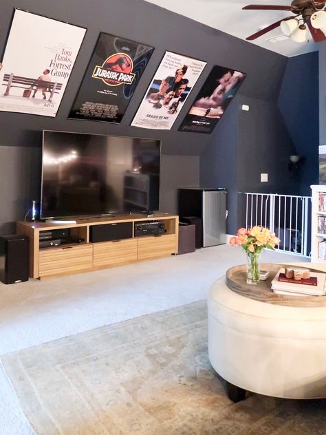 Bonus Room Media Room Ideas, Upstairs Movie Room Ideas, Bonus Room Ideas Bedroom, Bonus Room Ideas With Bed, Garage Media Room, Entertainment Room Color Ideas, Movie Room Guest Room, Media Room Snack Station, Movie Decor Living Room