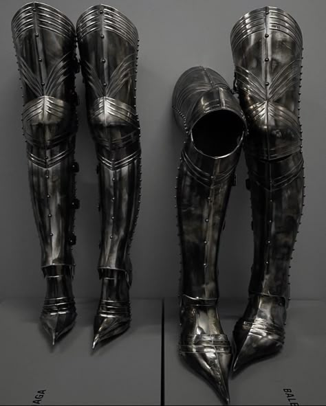 Armor Boots, Armor Dress, Knight Boots, Female Armor, Knight Armor, Joan Of Arc, Medieval Armor, Armor Concept, Chain Mail