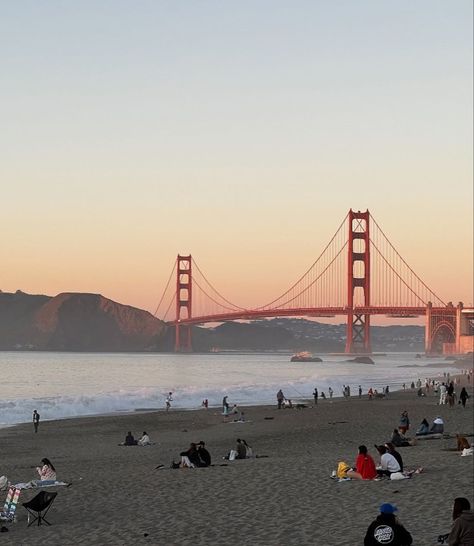 San Francisco Golden Gate Bridge at Sunset Baker Beach San Francisco Scenery, San Francisco Bridge Aesthetic, Chrissy Field San Francisco, Aesthetic San Francisco Pictures, San Francisco In A Day, San Francisco Beach Aesthetic, San Francisco Beaches, San Francisco Aesthetic Outfits Summer, San Fran Aesthetic