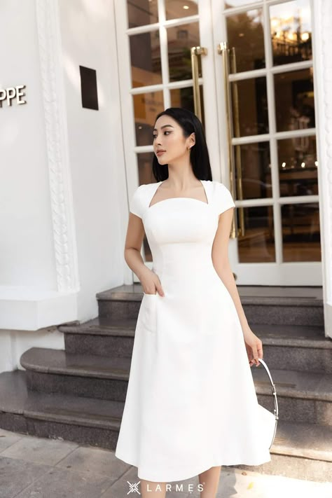 Dresses For Graduation University, Dress For Graduation University, Graduation Dress University Classy, Elegant Dresses Classy Modest, Modest Graduation Dress, University Graduation Dresses, Graduation Dress College Classy, Convocation Dress, Graduation Dress University