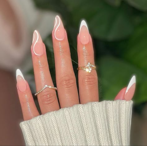 Classy Almond Nails, Almond Acrylic Nails Designs, Unghie Sfumate, Kutek Disney, Cute Acrylic Nail Designs, Simple Acrylic Nails, Her Nails, Classy Acrylic Nails, Almond Nails Designs