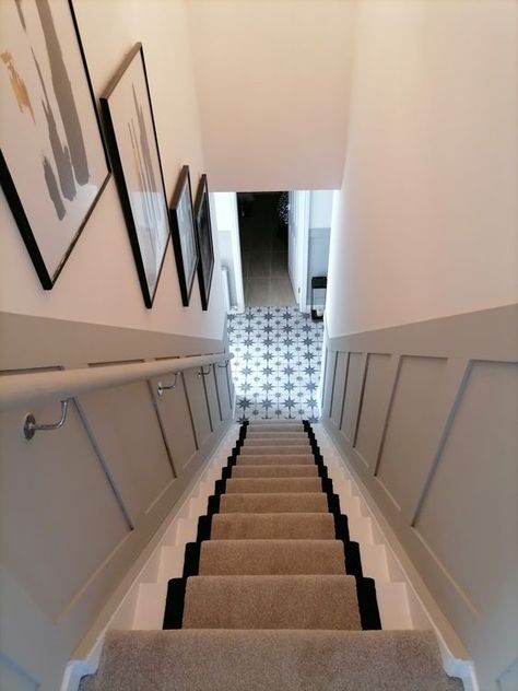 Staircase Enclosed Ideas, Painted Stair Wall Ideas, Creative Stairway Ideas, Lattice On Stairs, Double Wall Stairway Decorating, Entryway Stairway Ideas, Narrow Staircase Makeover, Accent Walls Going Up Stairs, White Walls Black Stair Railing