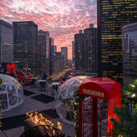 It's starting to look like #xmas in Chicago. Rudolph’s Rooftop Winter Igloos Return to #LondonHouse #Chicago.🌲❤️ 🥇 Recently crowned the #1 Rooftop Restaurant in North America by the World Culinary Awards. ❄️ Rudolph’s Rooftop is open Now for another year of festive fun high in the sky. Heated igloos, cheerful cocktails, whimsical décor, sparkling lights, and breathtaking Chicago skyline views. ✨🥃 #Tridence #cityofchicago #rudolphrooftop #christmas2024 #holidayseason Skyline View, Sparkling Lights, Rooftop Restaurant, Chicago Skyline, London House, City Photography, Whimsical Decor, The Sky, North America