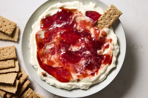 The 4-Ingredient Cream Cheese Dip I Can't Stop Thinking About Strawberry Cheesecake Dip, Sweet Dip, Cheesecake Dip Recipe, Cream Cheese Dip, Cheesecake Dip, Waffle Cookies, Strawberry Preserves, Fried Bananas, Lunch Appetizers