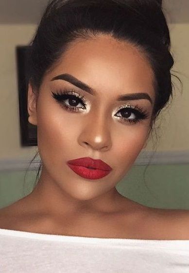 Red Lip Makeup Ideas 10 Gold Eyeshadow Looks, Amazing Wedding Makeup, Gorgeous Wedding Makeup, Wedding Hairstyles And Makeup, Natural Smokey Eye, Makeup Tip, Best Wedding Makeup, Wedding Makeup Tips, Red Lip Makeup