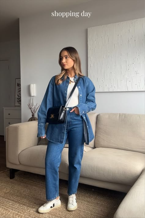 Denim Shirt Denim Jeans Outfit, All Denim Winter Outfit, Fall Casual Jean Outfits, Denim Shirt Looks For Women, Denim In Denim Outfits, Outfits With Denim Shirts Women, Denim On Denim Winter Outfit, How To Wear Denim On Denim, Jeans Work Outfit Summer