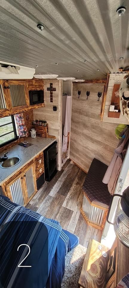 Cottage Rv Remodel, Camper Makeover Western, Redone Living Quarters Horse Trailer, Western Travel Trailer Interior, Gooseneck Trailer Conversion, Horse Trailer Bathroom Ideas, Lq Horse Trailer Remodel, Horse Trailer Living Quarters Decorating, Remodeled Horse Trailer Interiors