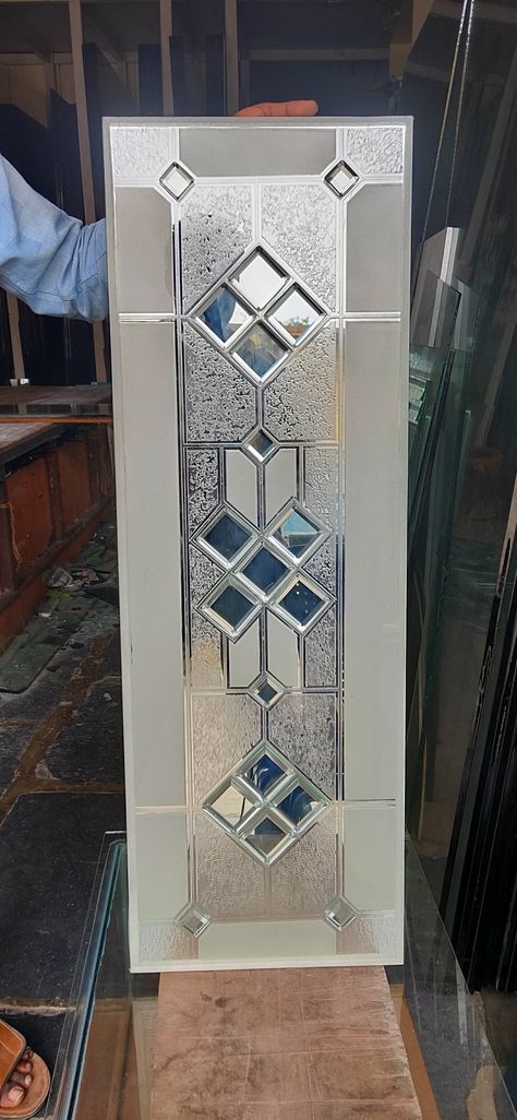 Glass Tukdi Work Design, Glass To Glass Design, Glass Iching Design, Etched Glass Door Interiors, Frosted Glass Design Pattern Living Rooms, Railing Glass Etching Designs, Front Door Frosted Glass Design, Window Glass Etching Designs, Sandblasted Glass Design