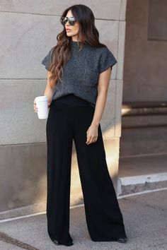 Black Dress Pants Outfits, Wide Leg Trousers Outfit, Conference Outfit, Dress Pants Outfits, Wide Leg Pants Outfit, Work Trip, Work Fits, Style Guru, Professional Outfits Women