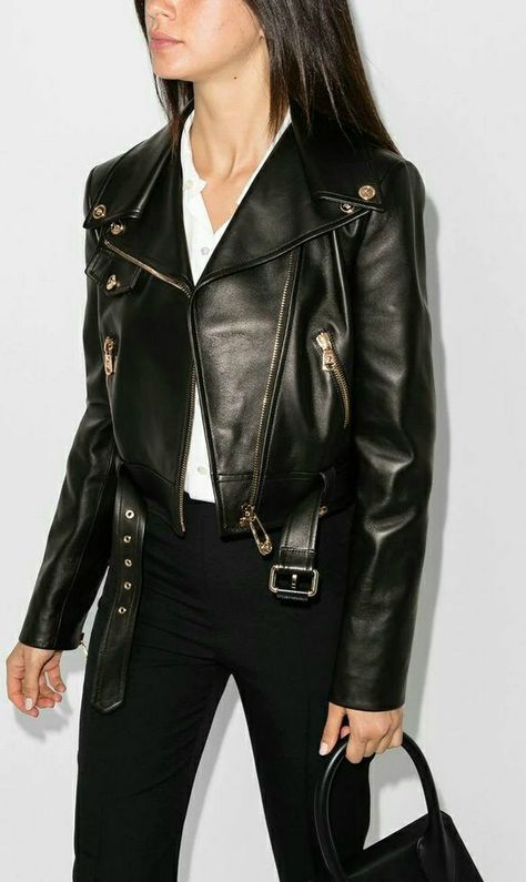 Womens Leather Jacket Outfit, Black Leather Jacket Outfit, Cropped Biker Jacket, Girl Jacket, Jacket Outfit Women, Cropped Leather Jacket, Biker Chic, Leather Jacket Outfits, Biker Jackets