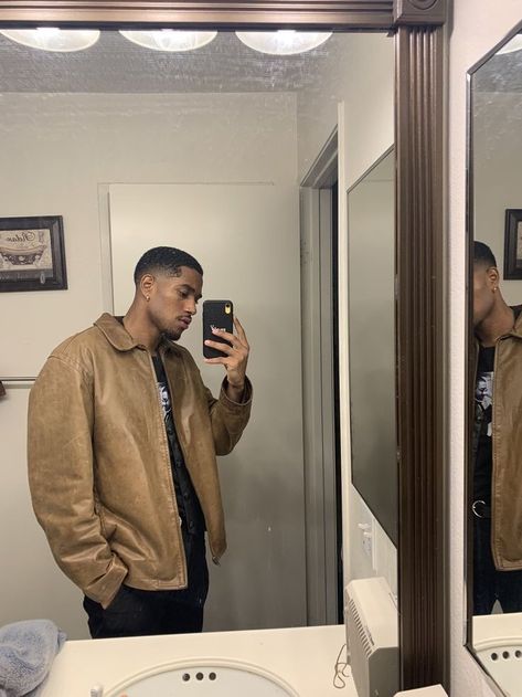 Black Men Mirror Selfie, Rich Black Man Aesthetic, Evan Zanders, Windy City Series, Liz Tomforde, Black Men Fashion Urban, Black Men Fashion Swag, Black Men Street Fashion, Men Street Fashion