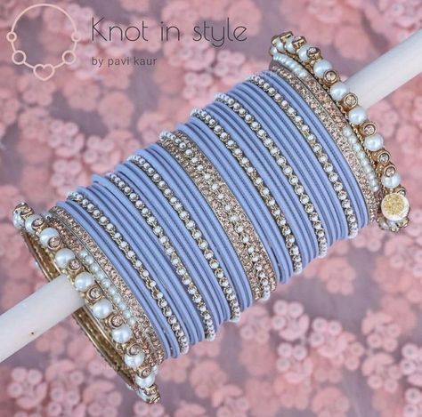 Vintage Indian Jewelry, Pakistani Jewellery, Wedding Bangles, Designer Bangles, Wedding Jewelry Sets Bridal Jewellery, Thread Bangles Design, Bridal Chura, Finger Bracelets, Colorful Bangles