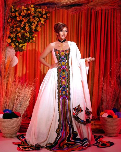 Ethiopian Kemis, Ruracio Dresses, Ethiopian Dresses, Ethiopian Wedding Dress, Habesha Wedding, Zulu Wedding, Dressy Fall Outfits, Ethiopian Culture, Eritrean Dress