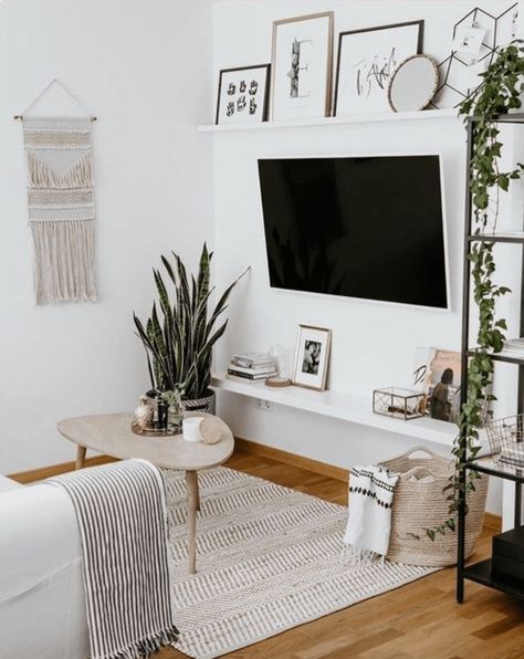 Airbnb Decor | 17 Easy Ways to Transform Blank Walls - Mamma Mode Ruang Tv, Pretty Living Room, Minimalist Dekor, Small Apartment Living Room, Simple Living Room, Interior Modern, Minimalism Interior, Minimalist Home Decor, Decor Minimalist