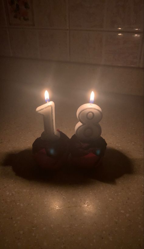 #birthday #candle #cupcake #18birthday 18th Birthday Candles, Shadow Candle, Orange Birthday, Fotos Ideas, Birthday Cupcakes, 18th Birthday, Funny Videos For Kids, Birthday Ideas, Birthday Candles