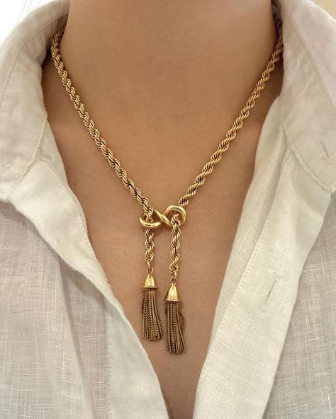 Infinity Knot, The Necklace, The Infinity, Rope Chain, Tassel Necklace, Jewelry Inspiration, Dancing, Tassels, 18k Gold