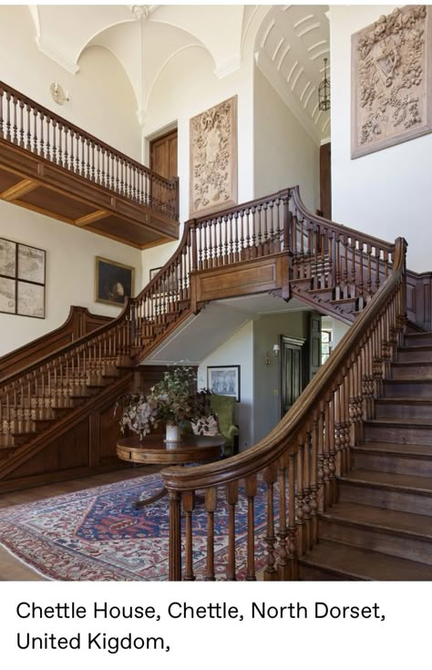 Victorian Grand Staircase, 1800s Aesthetic House, Double Staircase Foyer, Tudor House Interior, Mansion Stairs, Georgian House Interior, Old Vintage House, English Manor Houses Interior, Grand Stairs