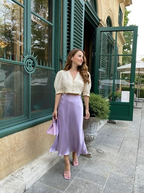 Lavender Satin Skirt, Lavender Outfits For Women, Lavender Skirt Outfit, Satin Midi Skirt Outfits, Purple Skirt Outfit, Nerd Core, Pink Skirt Outfits, Silk Skirt Outfit, Lavender Outfit