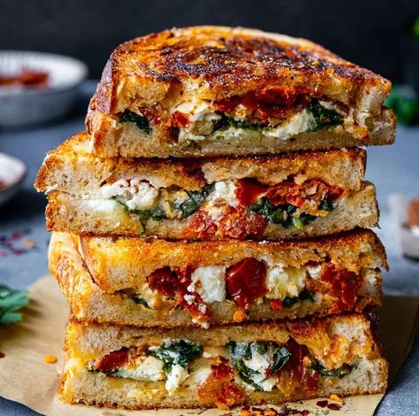 25 Delectable Sourdough Recipes To Make This Year - Brit + Co Feta Grilled Cheese, Recept Sandwiches, Grilled Cheese Sandwiches, Easy Healthy Lunches, Chicken Healthy, Sandwiches And Wraps, Delicious Sandwiches, Spinach And Feta, Cheese Sandwich