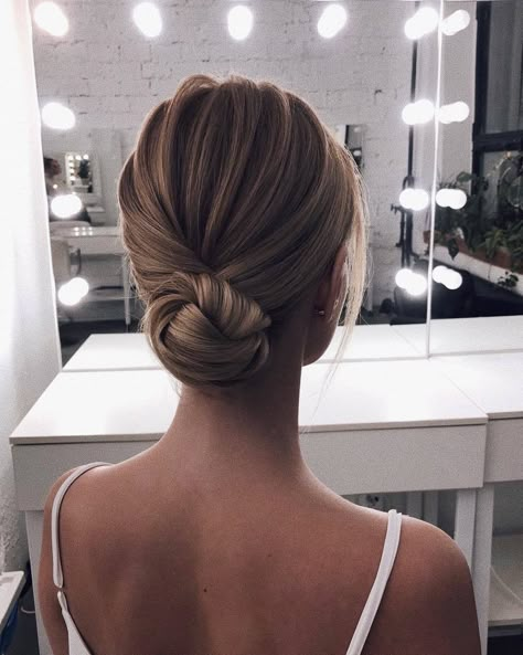 American Salon on Instagram: “knot your average bun ✖️ @oksana_sergeeva_stilist • • • #hairgoals #hairdressermagic #salonlife #hairtrends #hairdresser #haireducation…” Summer Wedding Hairstyles, Bridal Hair Updo, Low Bun, Penteado Cabelo Curto, Wedding Hair Makeup, Wedding Hairstyles Updo, Trending Hairstyles, Wedding Hair And Makeup, Bride Hairstyles