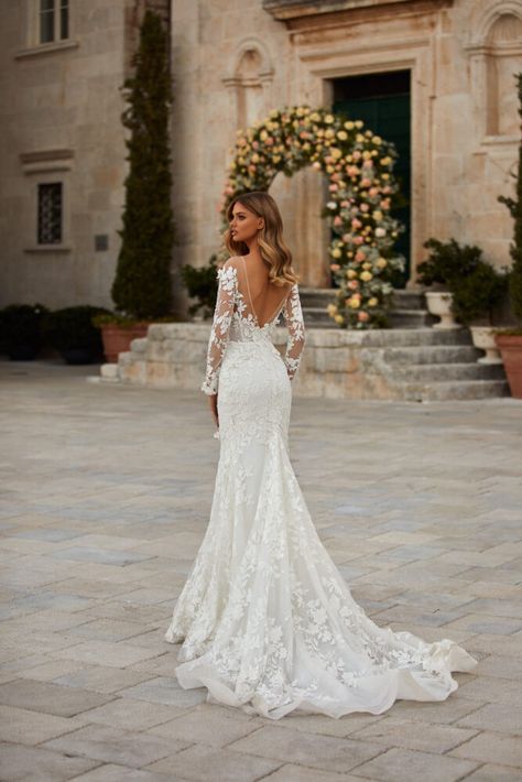 Abri - All About Love - Milla Nova Wedding Dress With Back Covered, Traditional White Wedding Dress, Lace Bishop Sleeve Wedding Dress, Wedding Dress Backless Long Sleeve, Long Sleeve Lace Open Back Wedding Dress, Mermaid Wedding Dress With Lace Sleeves, Wedding Dresses Mermaid With Sleeves, Wedding Dresses Lace Tight, Simple Wedding Dress Lace Sleeves