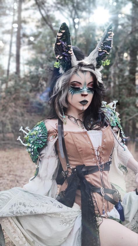 Fantasy Creature Costume, Ren Faire Animal Costume, Deer Ren Faire Outfit, Tabaxi Cosplay, Jackalope Cosplay, Mythical Cosplay, Forest Animal Costume, Woodland Creature Costume, Snow Goblin