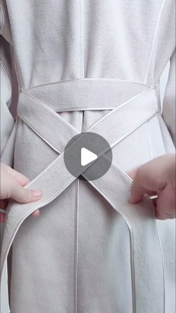 How To Tie A Romper Bow, Pants Bow Tutorial, How To Tie A Belt Bow On Pants, Knot For Dress, How To Tie A Bow On A Jumpsuit, Tie Knot On Dress, How To Tie A Cloth Belt On A Dress, Perfect Bow Tutorial Clothes, Dress Knot Tie