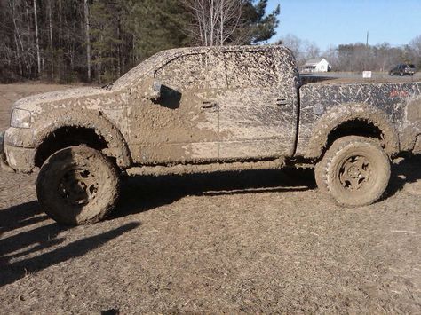 A truck covered in mud! now thats my kinda truck!! Jet Skies, Country Strong, Mud Trucks, Truck Covers, Jacked Up Trucks, Truck Yeah, Performance Engines, Ford Truck, Ford Expedition