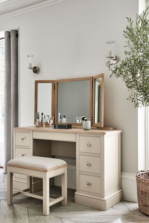 Dressing table design