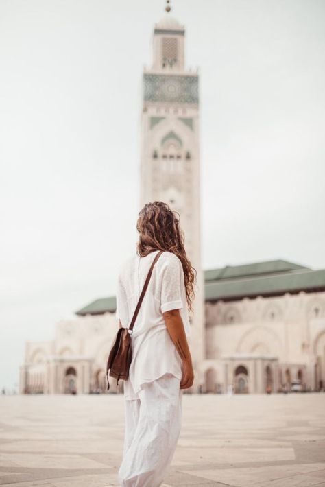 What To Wear In Morocco • ULTIMATE Clothing for Morocco Packing List Moroccan Vacation Outfits, What To Wear Morocco, Morocco Vacation Outfit, Morocco Style Fashion, Outfits For Marrakech, What To Wear In Marrakech, Moroccan Outfits Women, Morocco Outfits Women, Travel Outfit 2023