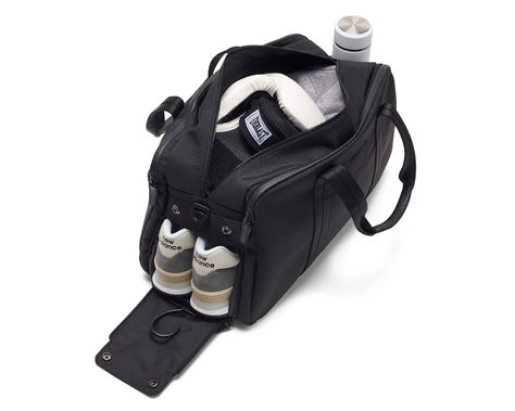 The Redux Gym Bag is Good To Go | WERD Small Gym Bag, Gym Accessories, Gym Essentials, Gym Gear, Leather Keyring, Men's Bags, Leather Key, Sport Bag, Gym Men